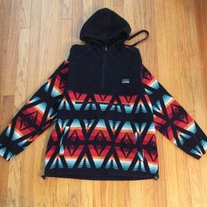 Free Nature Vintage Aztec Pattern Fleece Hoodie